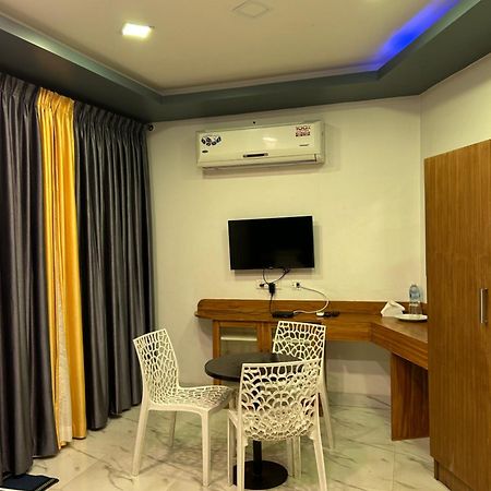 G Hotel Kottakuppam Kültér fotó